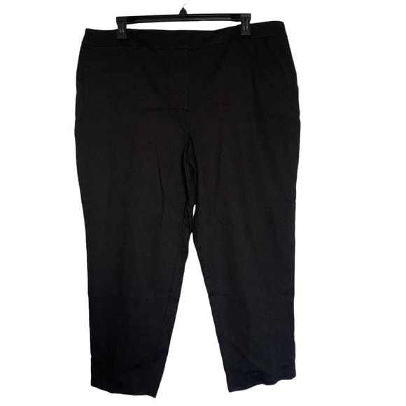 Talbots 100% Cotton Black Floral Cropped Trouser Pants | Talbots Dress Pants - Picture 1 of 14